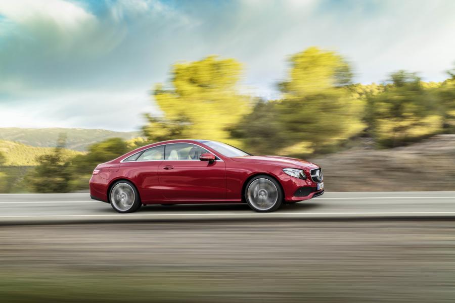  Mercedes-Benz E220 d Avantgarde Coupe 2017 года  (WW) (фото 5 из 29)